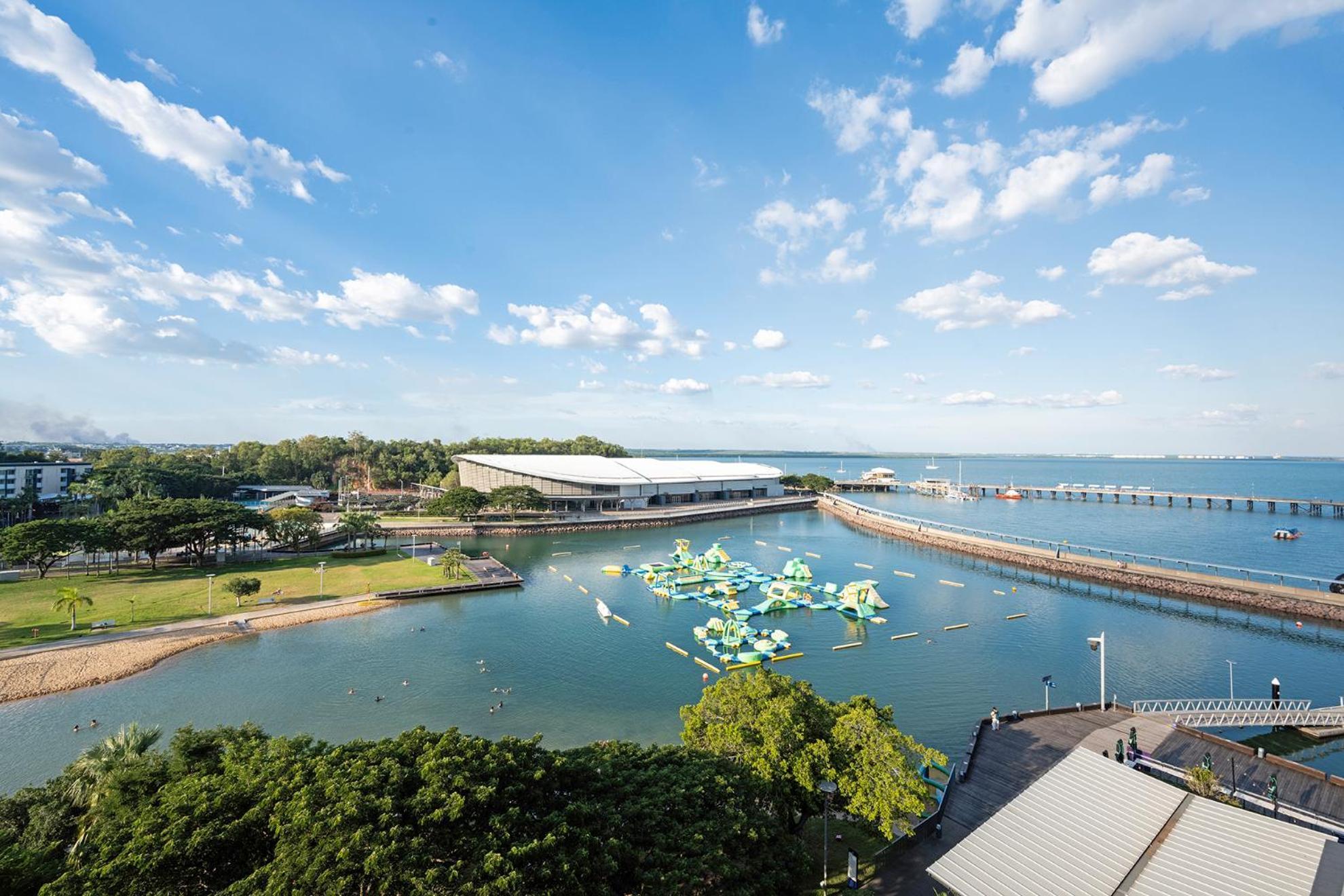 Darwin Waterfront Luxury Suites Экстерьер фото