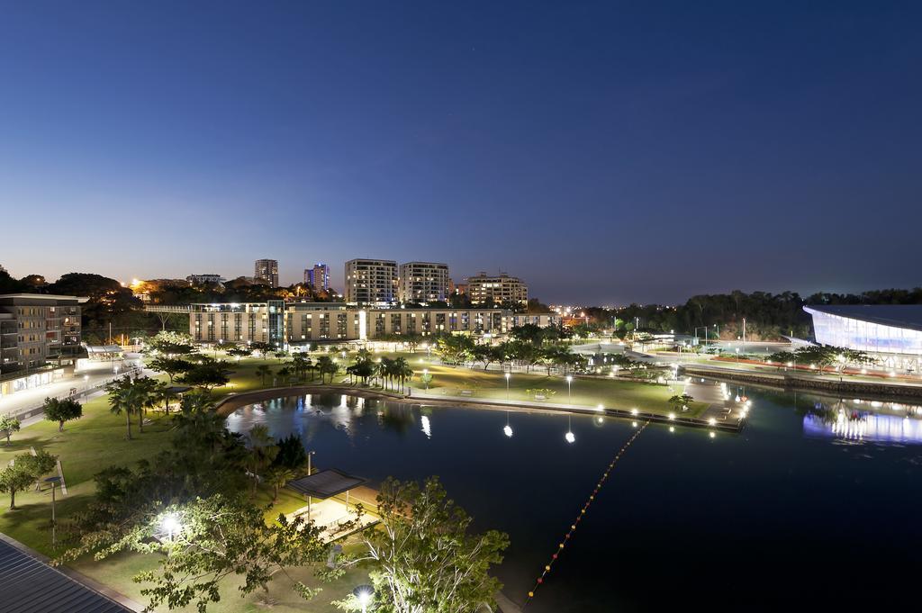 Darwin Waterfront Luxury Suites Экстерьер фото