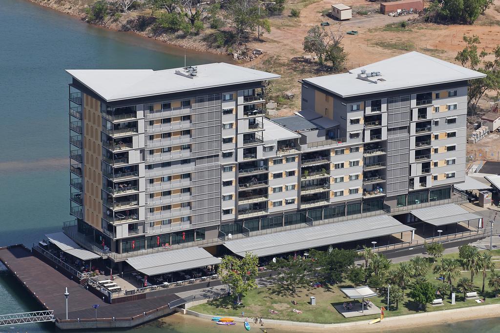 Darwin Waterfront Luxury Suites Экстерьер фото